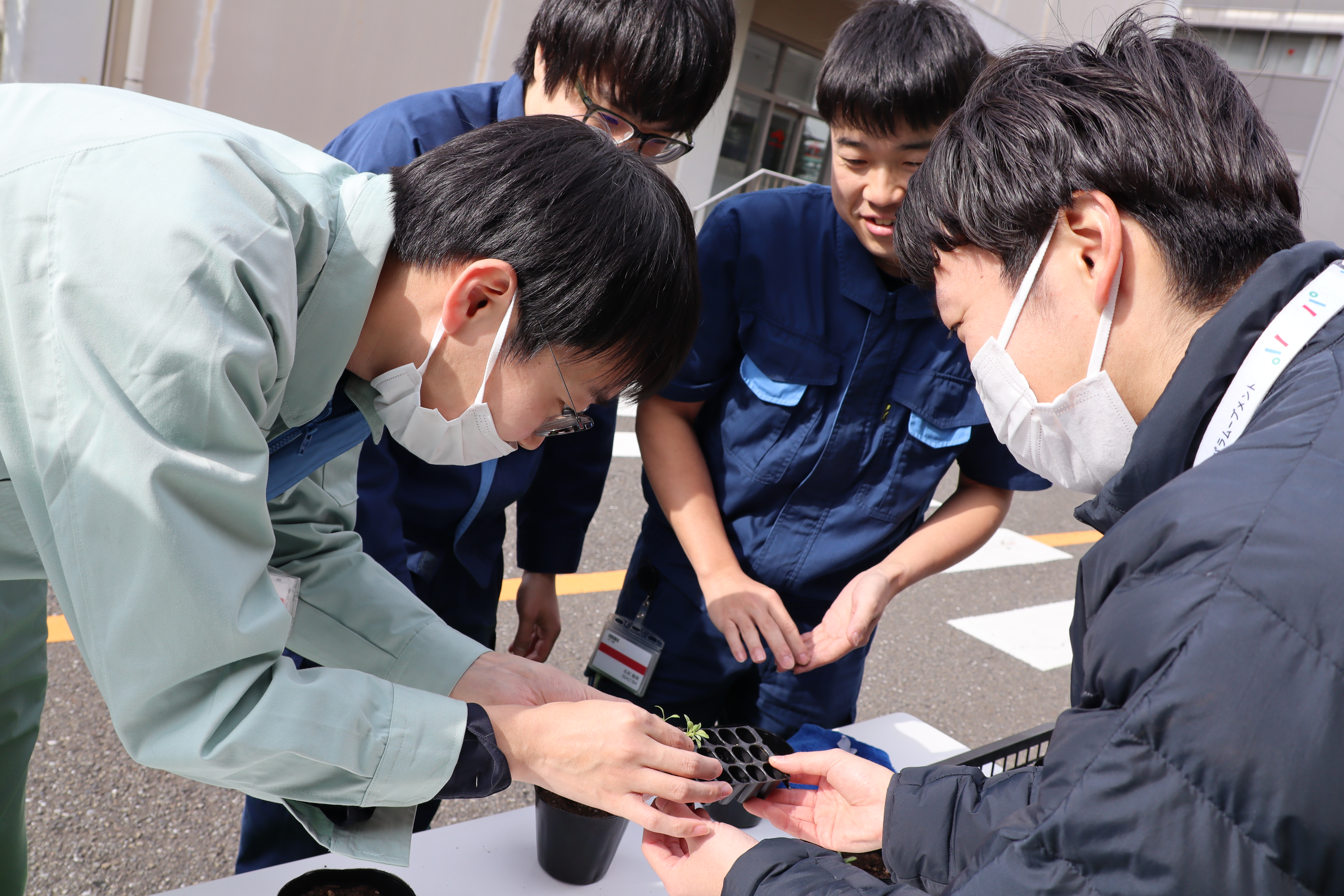 味の素川崎事業所にて花苗の植付を行いました！