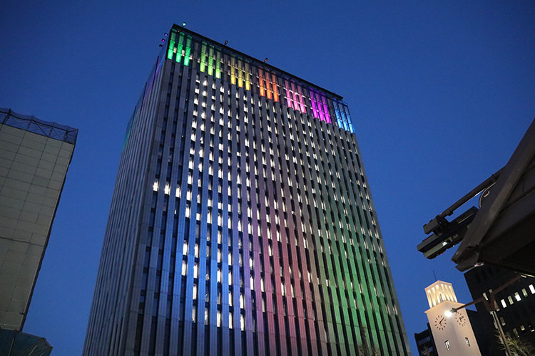 【3月22日】川崎市役所本庁舎をフェア色にライトアップします！